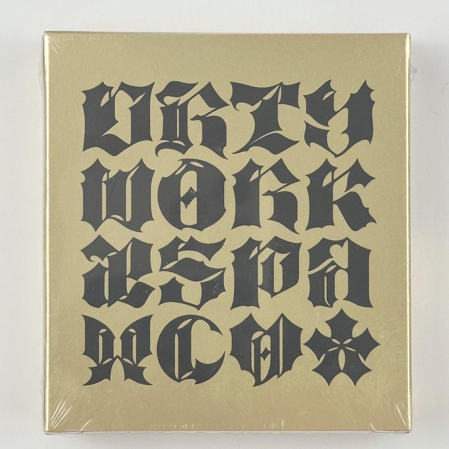 aespa - Single [Dirty Work] (Dirty Case Ver. Gold) – CD + Photobook + Photocard + Sticker