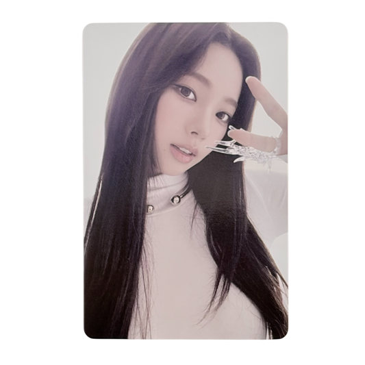 Aespa 2025 Live Tour SYNK:aeXIS LINE Official MD PhotoCard X Ver. KARINA
