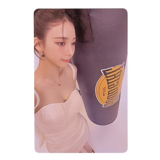 Aespa 2025 Live Tour SYNK:aeXIS LINE Official MD PhotoCard Y Ver. KARINA