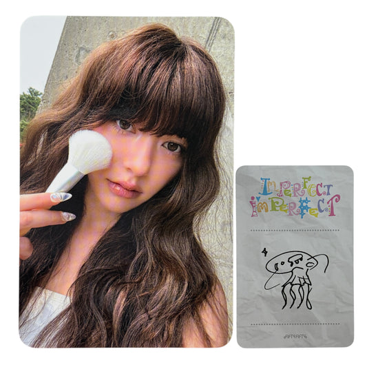 FIFTY FIFTY Moon CHANELLE Imperfect-I'mperfect POP-UP Tin Case Card 01