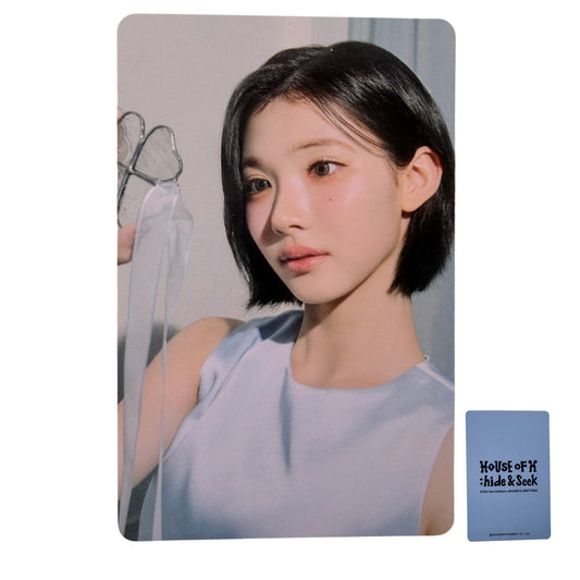 Hearts2hearts JIWOO 2026 Season's Greeting SM Store Official Photocard