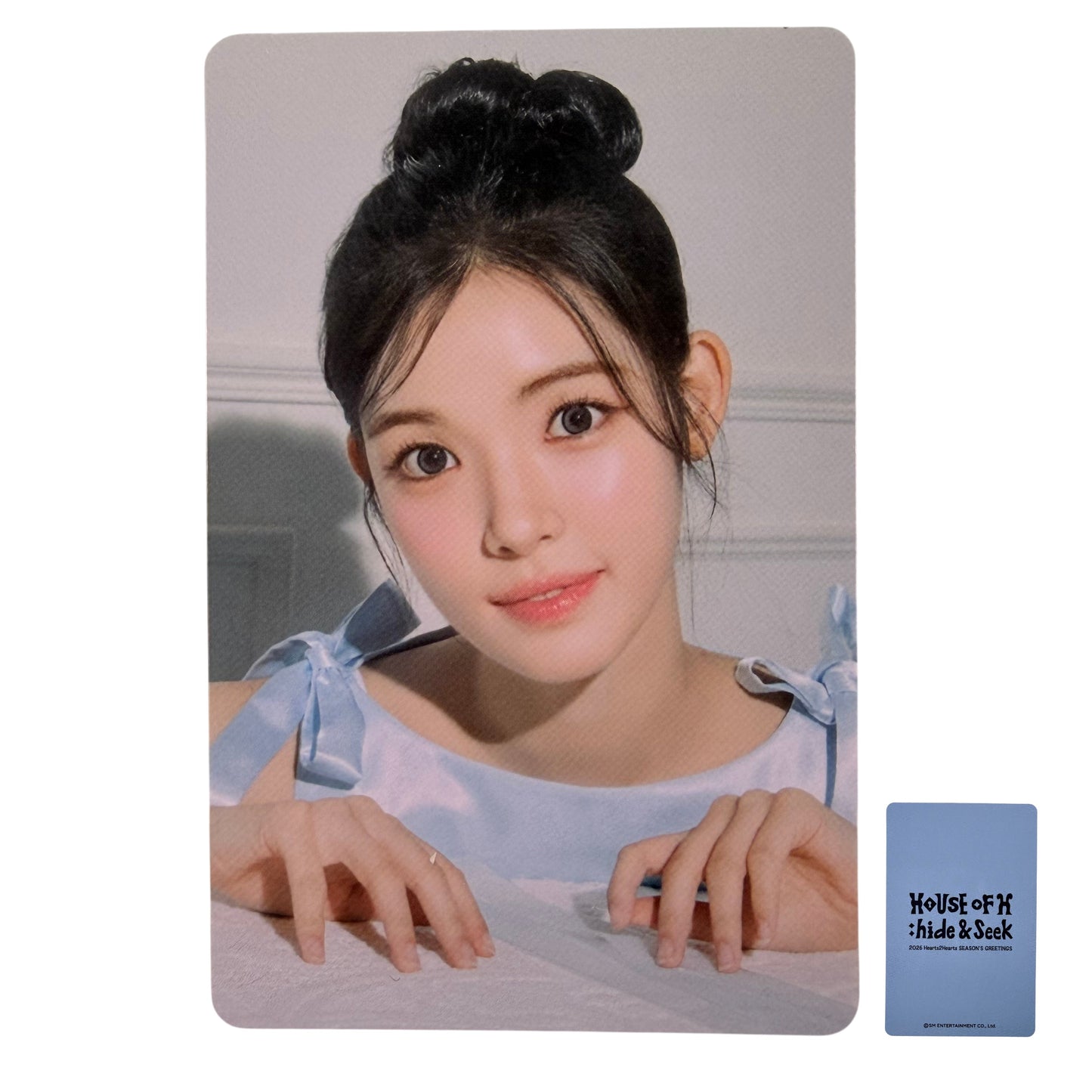 Hearts2hearts YUHA 2026 Season's Greeting SM Store Official Photocard