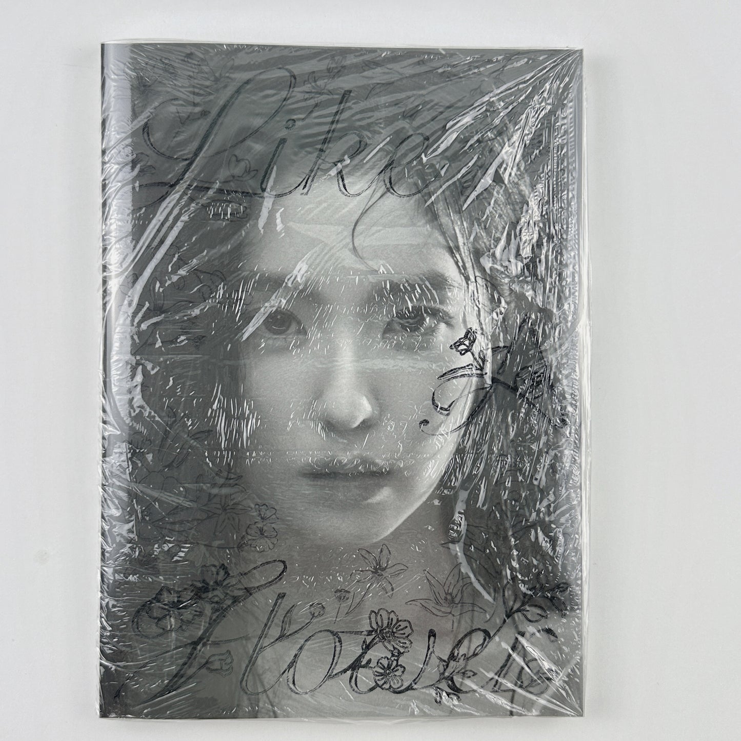 IRENE Like A Flower Photobook Ver 1st Mini Album CD Photobook Photocard K-Pop Album
