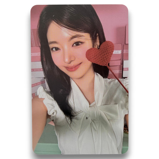 ITZY LIA Official Photocard 2026 Season’s Greetings Kpop PC