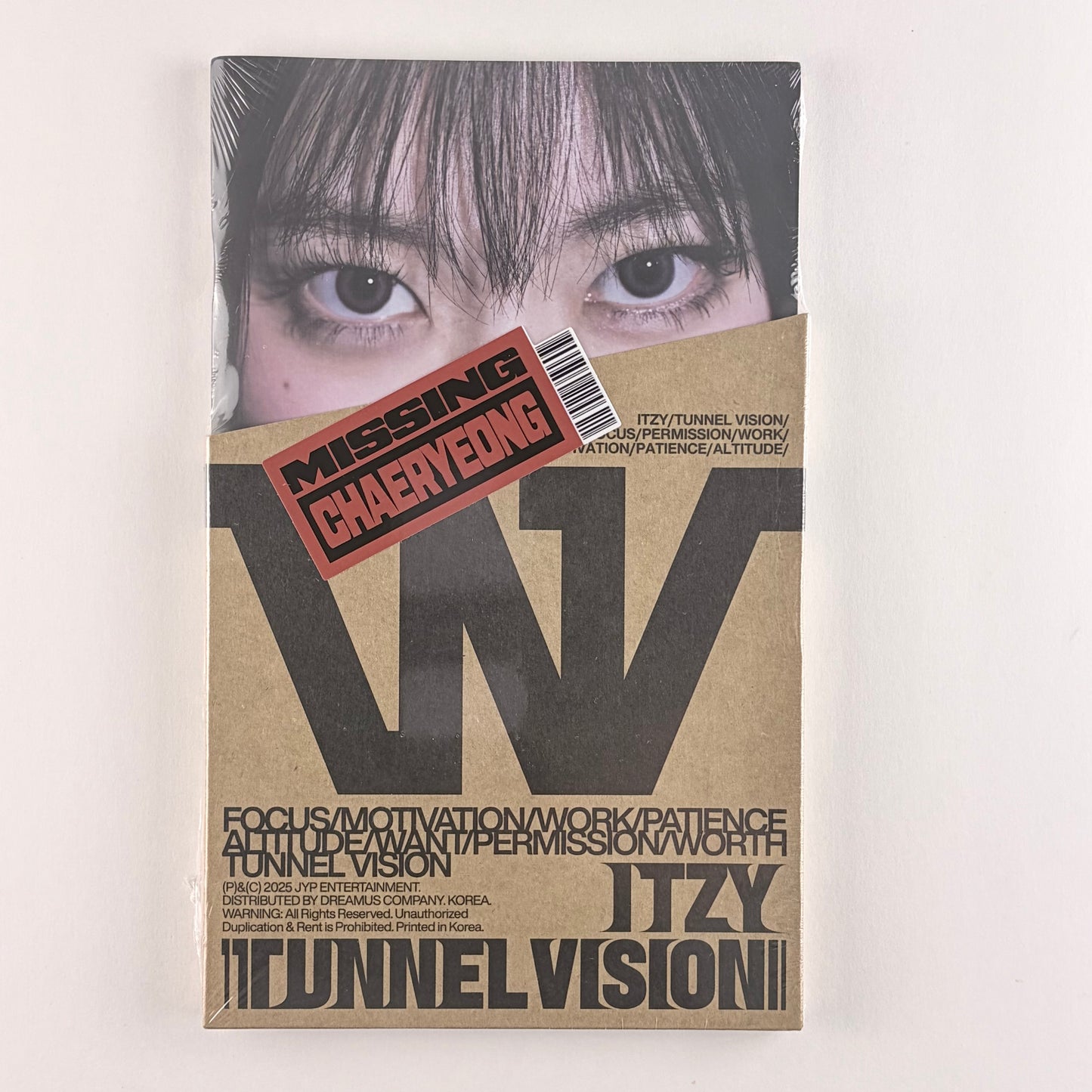 ITZY – TUNNEL VISION Member Ver.
