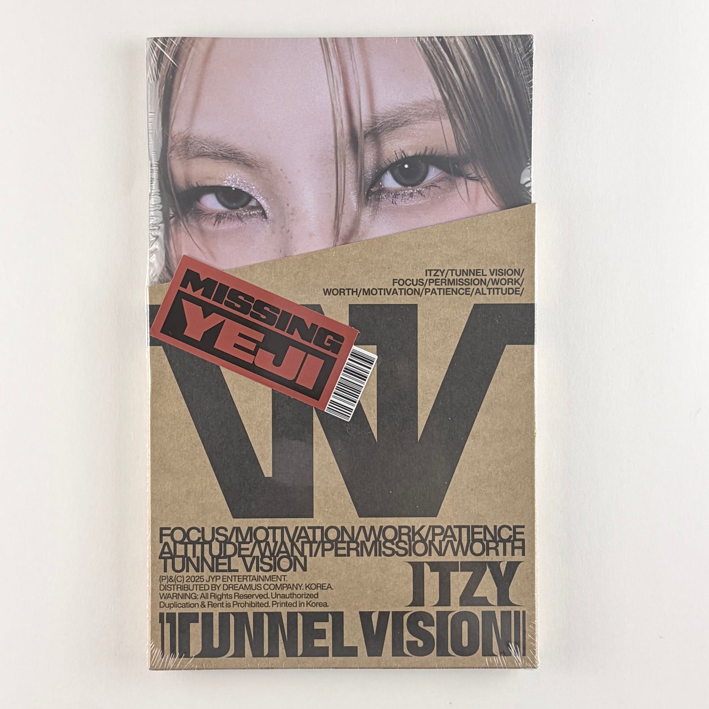 ITZY – TUNNEL VISION Member Ver.