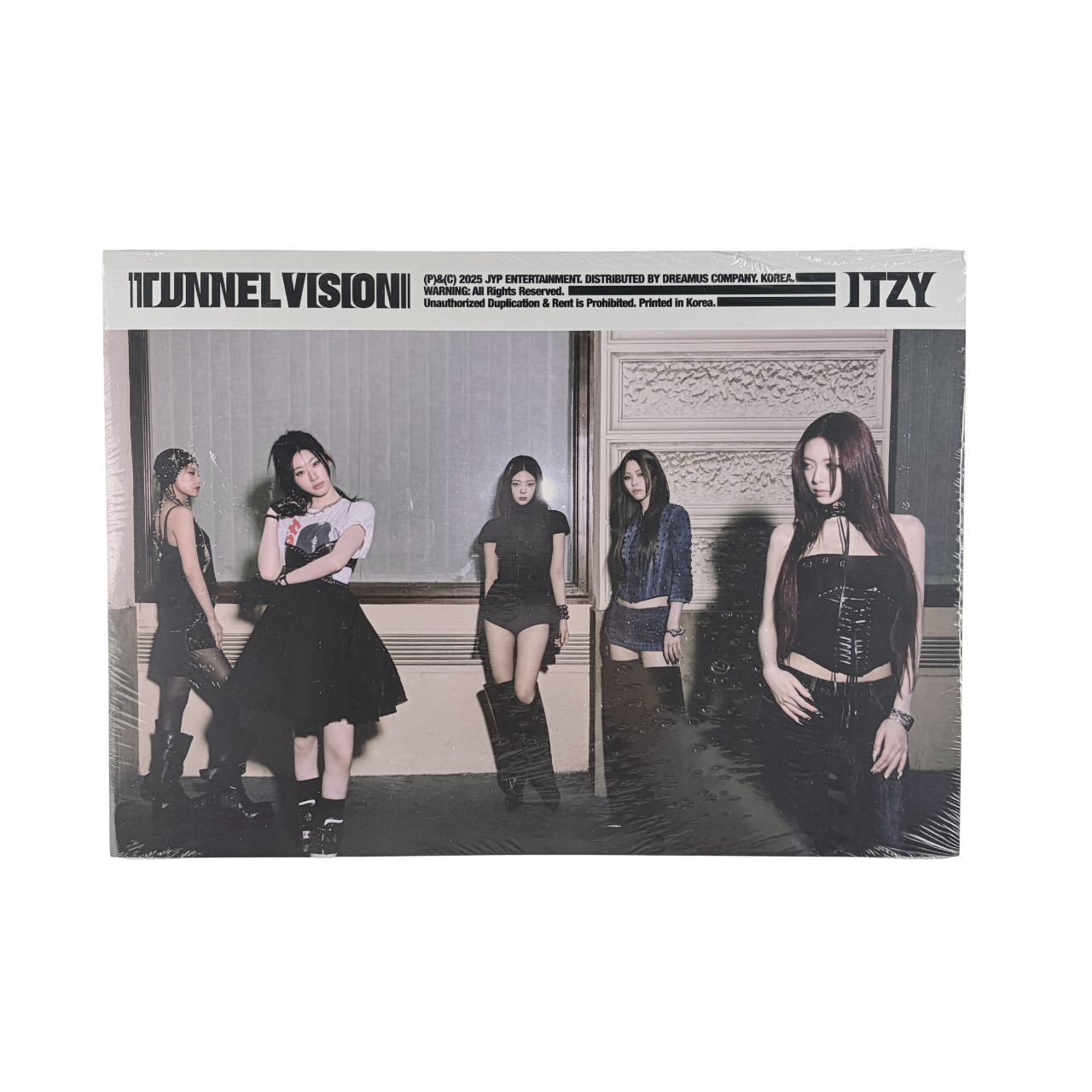 ITZY – TUNNEL VISION Photobook Ver. VER. A