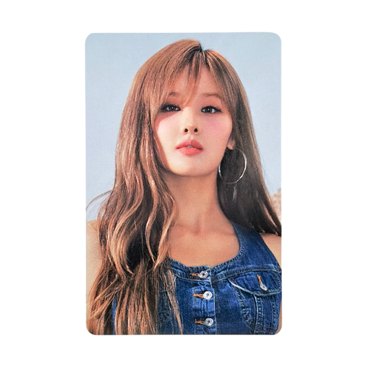 KISS Of LIFE 2024 1ST World Tour [KISS ROAD] IN North America Card - BELLE 01