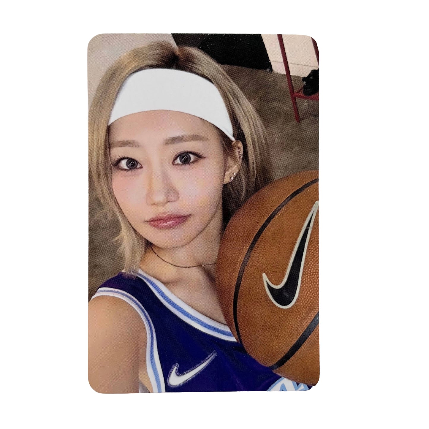 KISS OF LIFE JULIE 2026 Season's Greetings "Game On" Official Photocard - 02