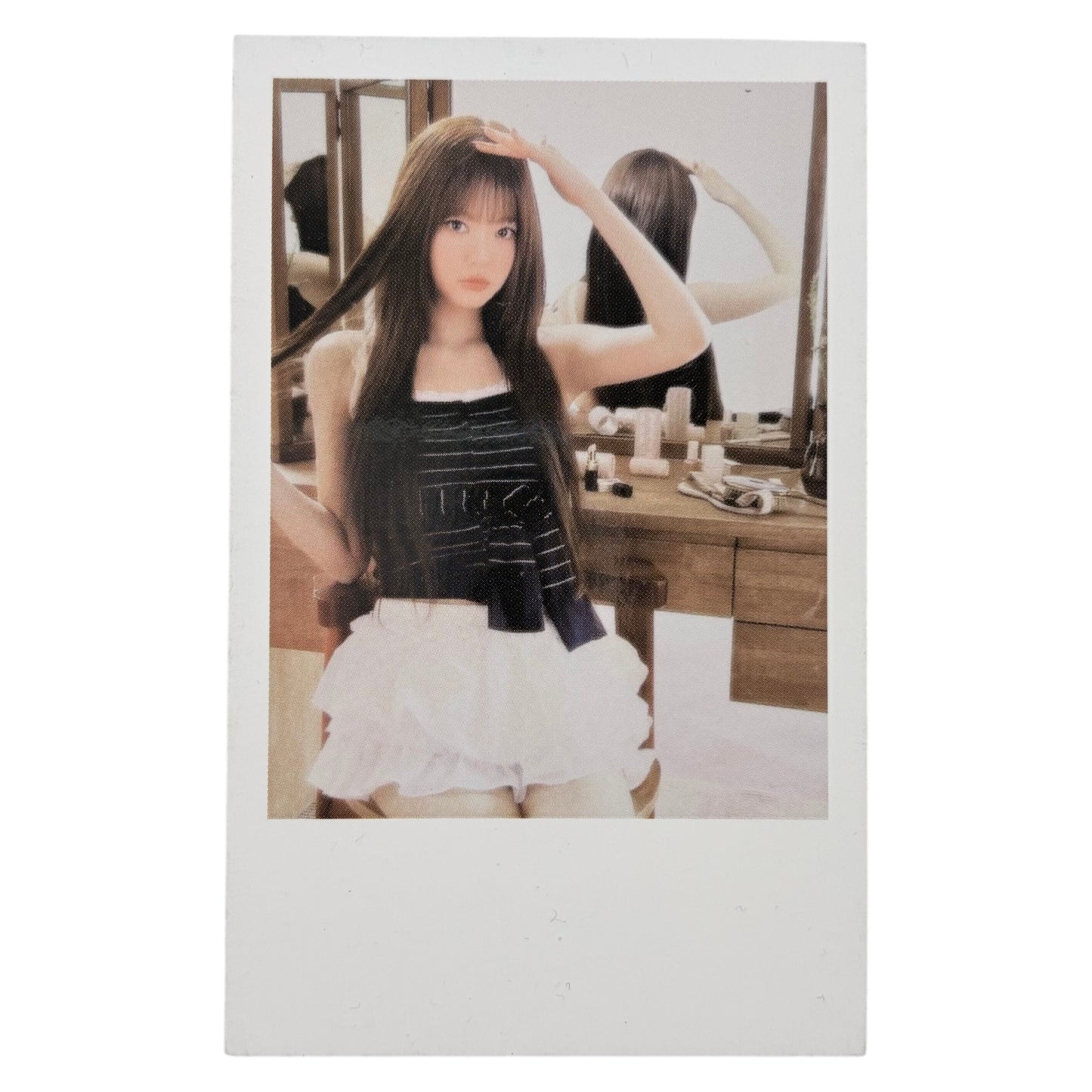 LE SSERAFIM HONG EUNCHAE 2026 Season's Greetings Official Photocard 03
