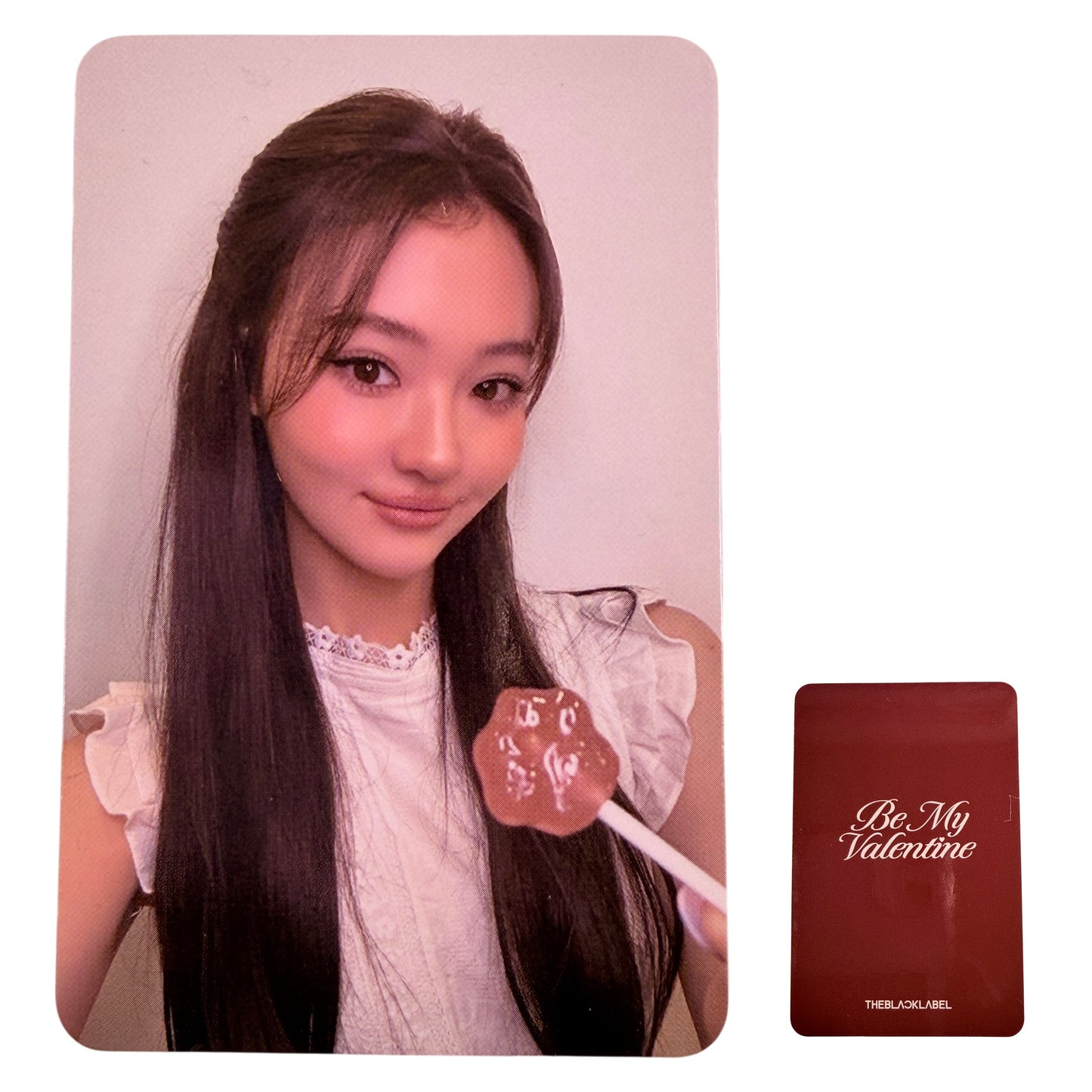 Official MEOVV ELLA Be My Valentine 2026 Random Photocard