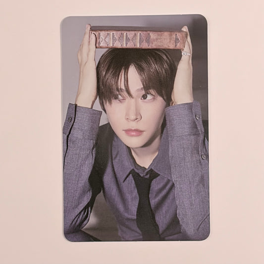 RIIZE 2025 SEASON'S GREETINGS TRADING CARD – EUNSEOK 01
