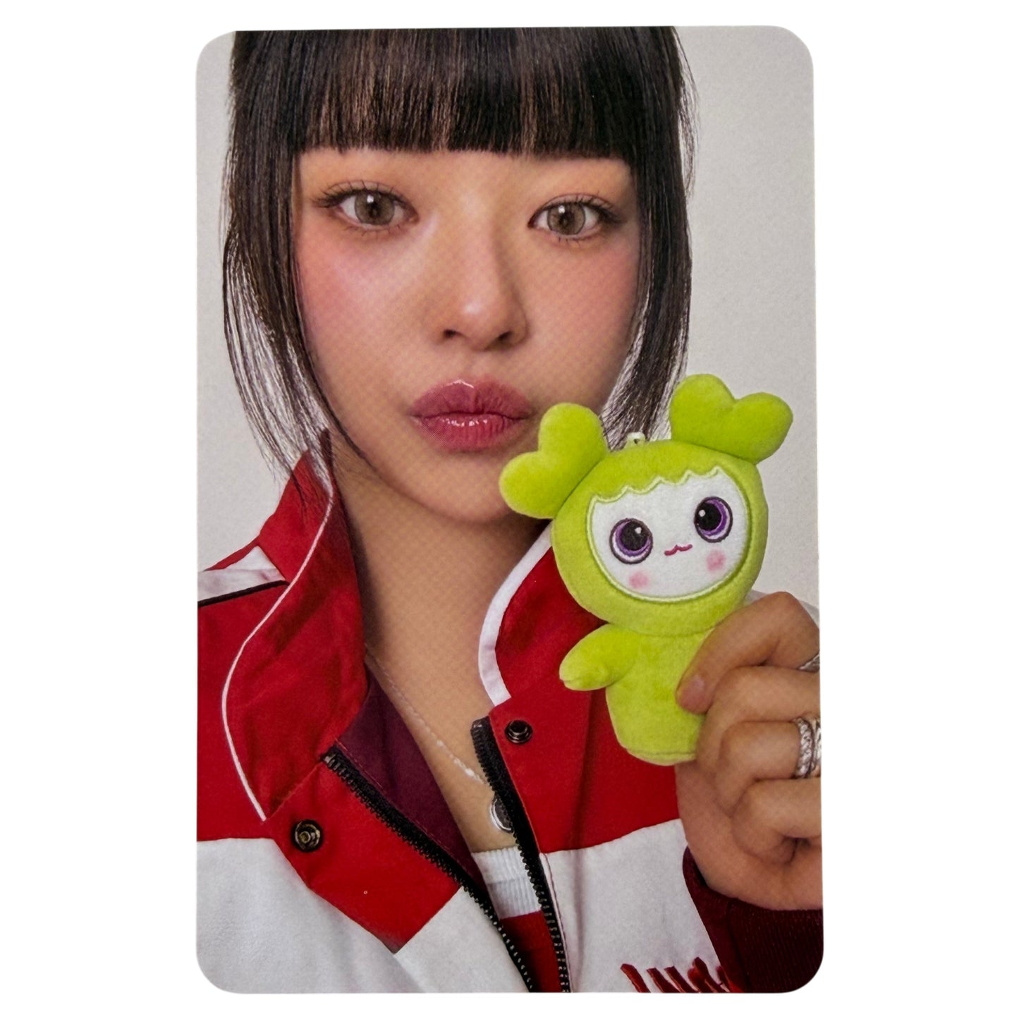 TWICE JEONGYEON 2026 Season’s Greetings Official Photocard 01