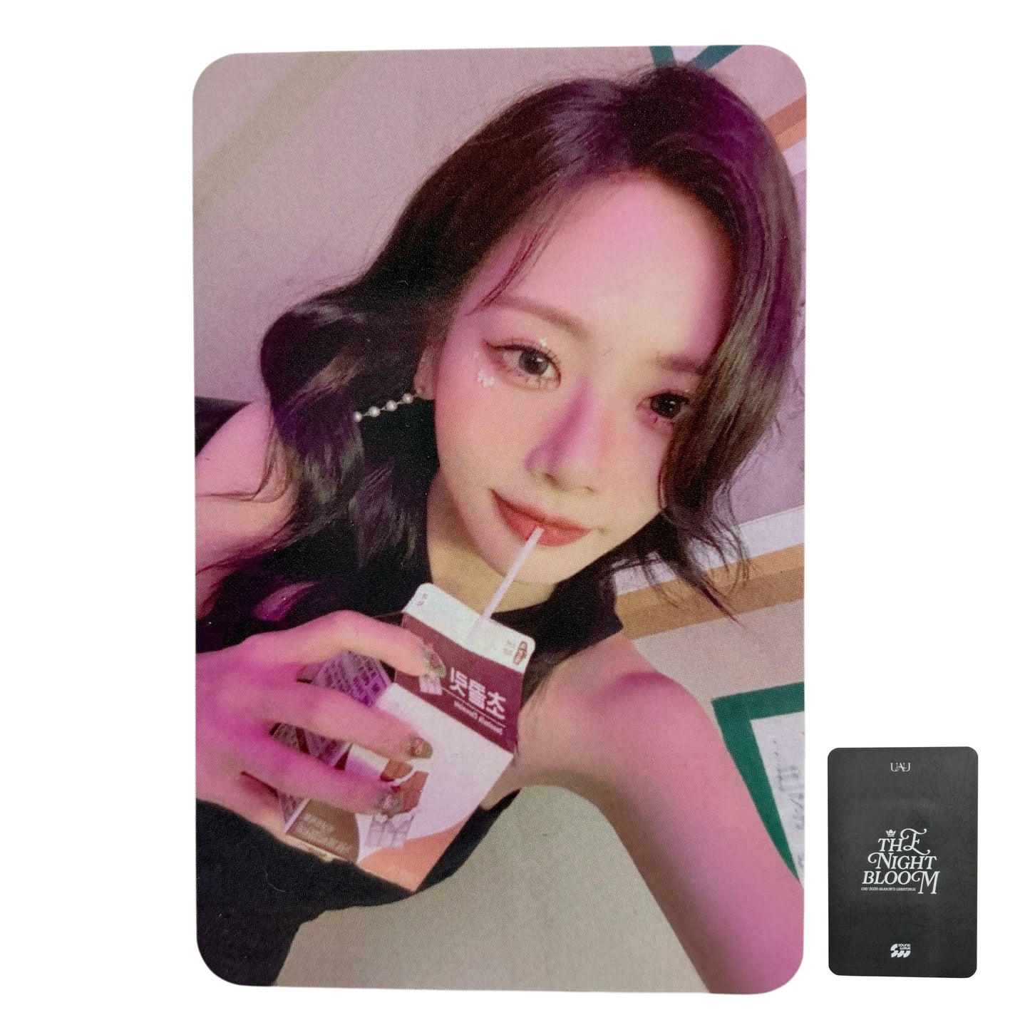 UAU - JIU - 2026 Season’s Greeting THE NIGHT BLOOM - Sound Wave - Photocard