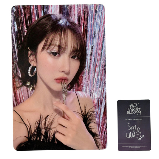 UAU YOOHYEON 2026 Season’s Greeting THE NIGHT BLOOM Photocard 02