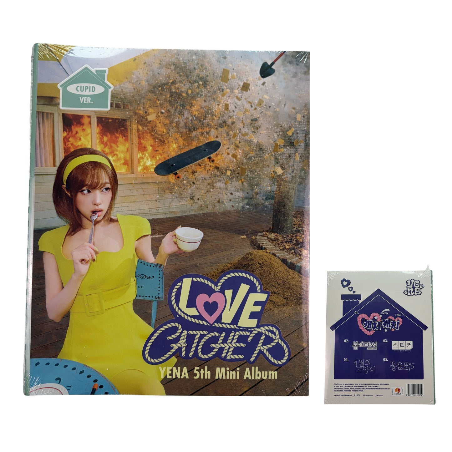 YENA - LOVE CATCHER (PHOTOBOOK Ver.)